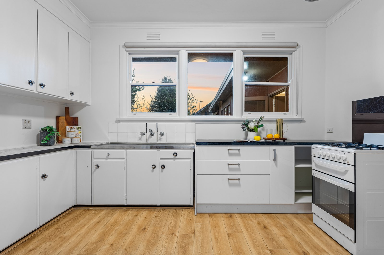 Gallery: 7 Begg Street