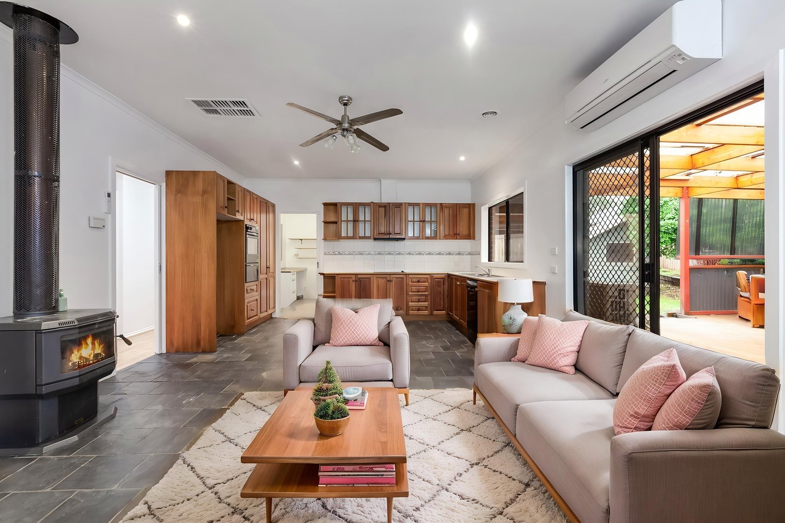 Gallery: 7 Benjamin Court