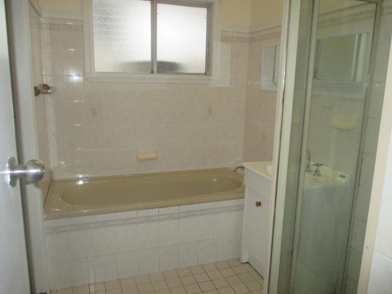 7 Bent Street TAMWORTH 3