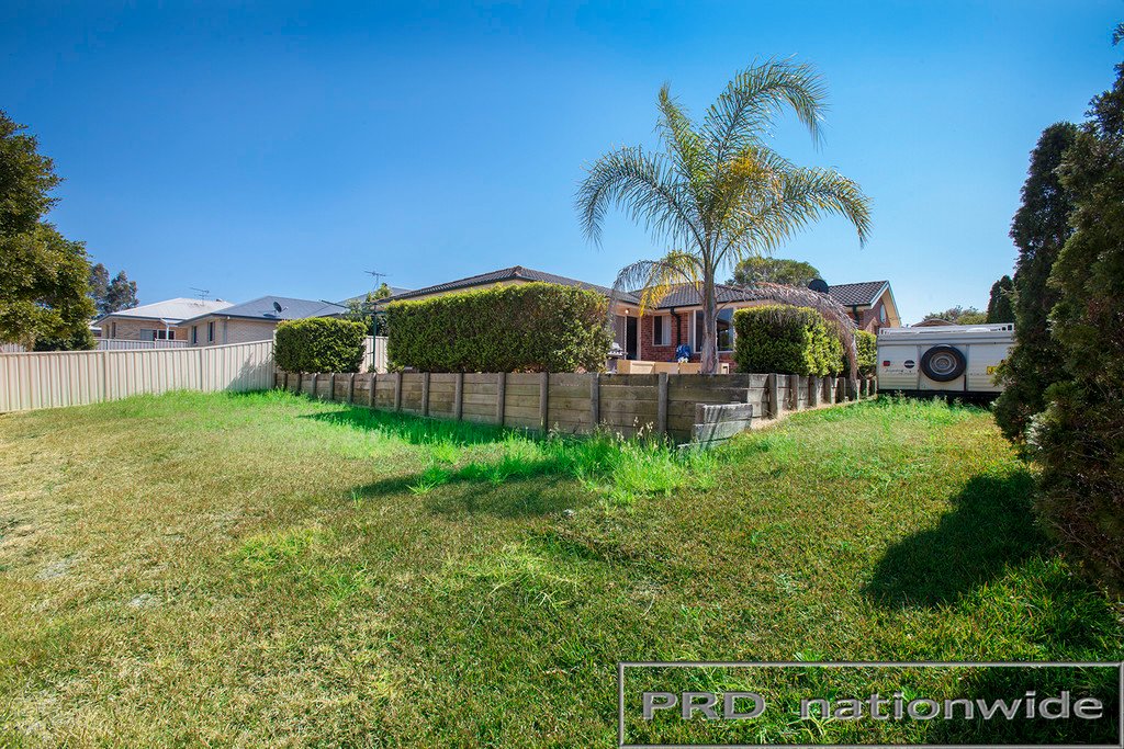 7 Birch Grove ABERGLASSLYN 2