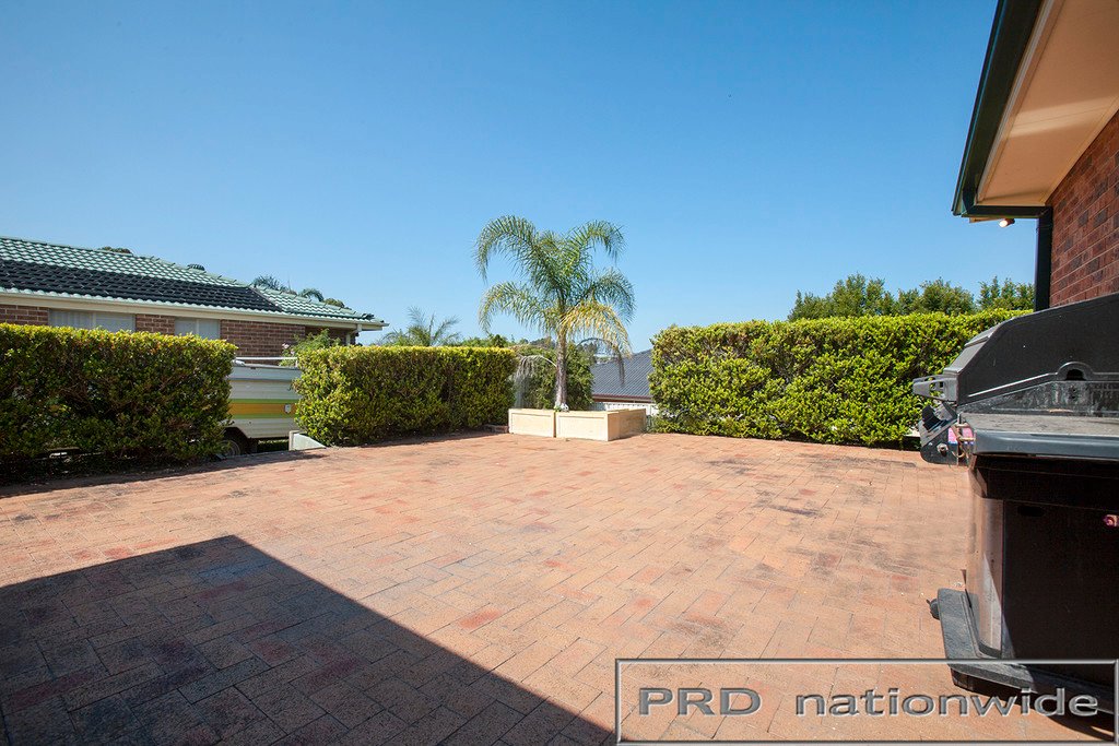 7 Birch Grove ABERGLASSLYN 4