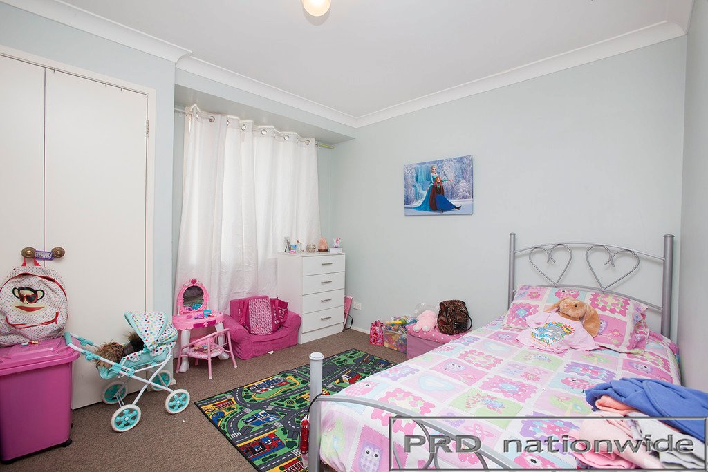 7 Birch Grove ABERGLASSLYN 14