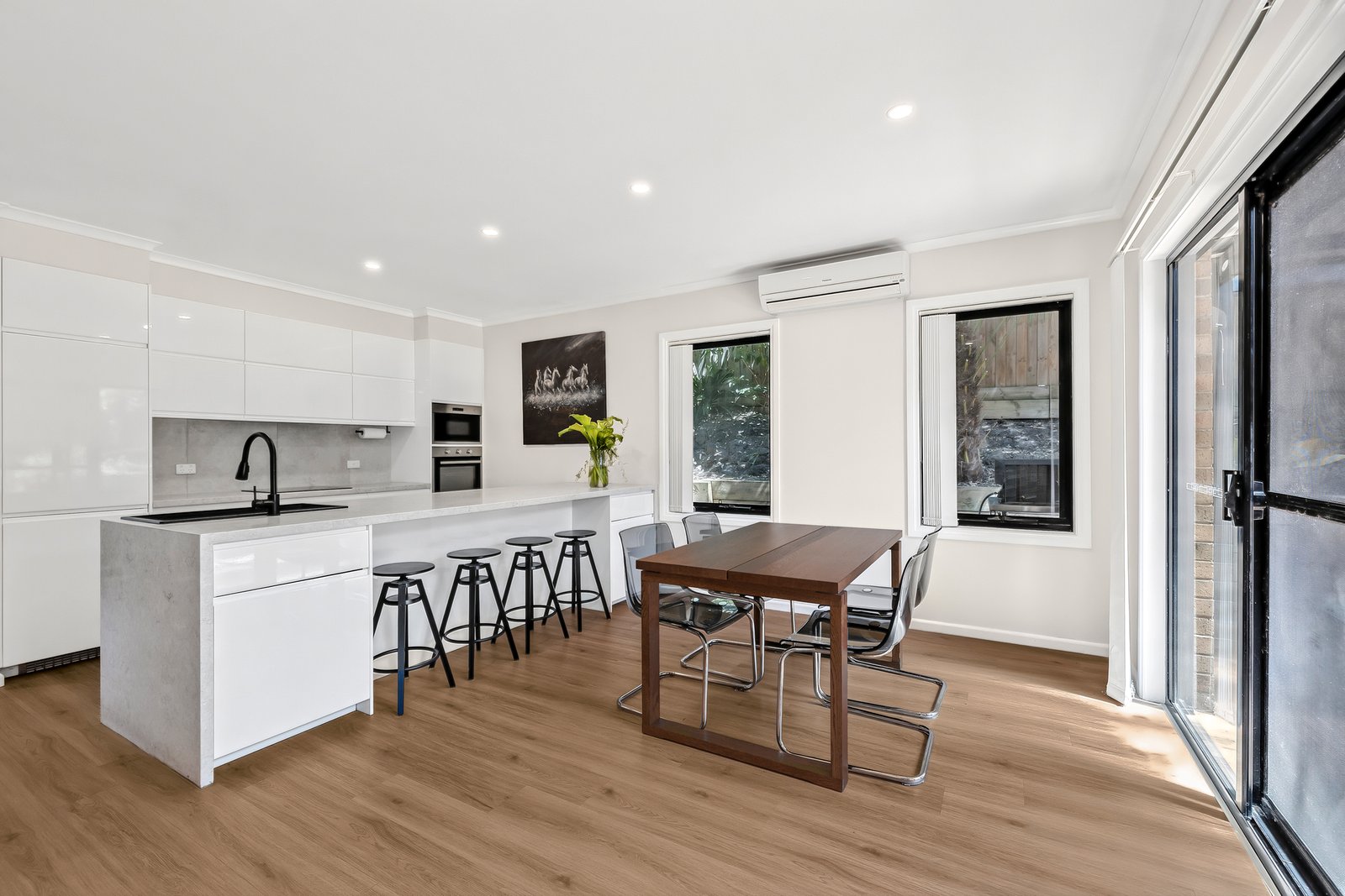 Gallery: 7 Birdie Street