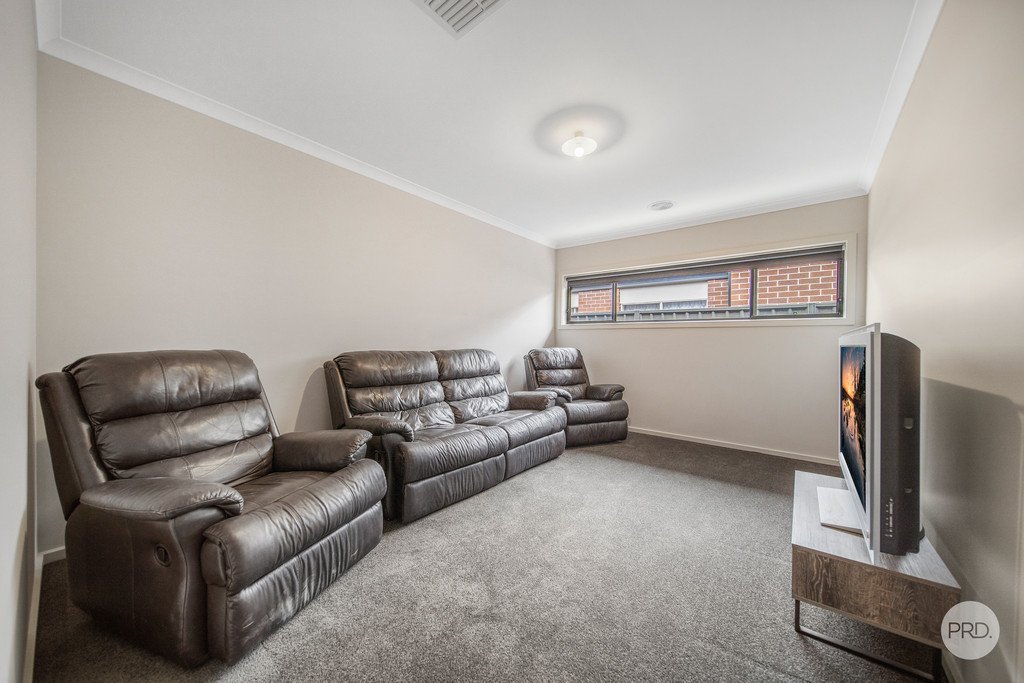 7 Bonnington Street JACKASS FLAT 7