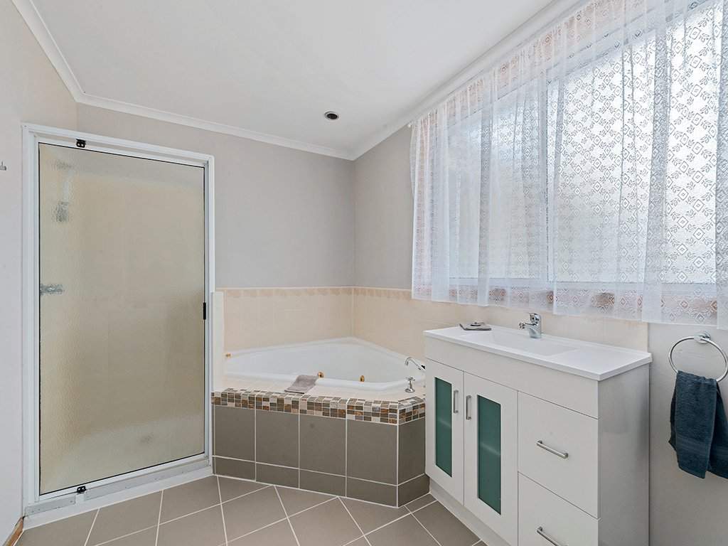 7 Boondar Street CHIGWELL 4