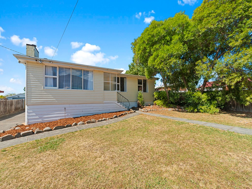 7 Boondar Street CHIGWELL 14