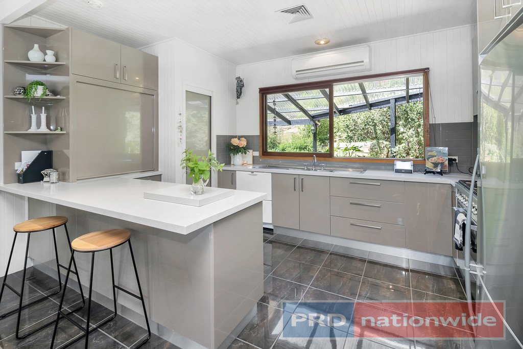 7 Boronia Road BLACK HILL 2