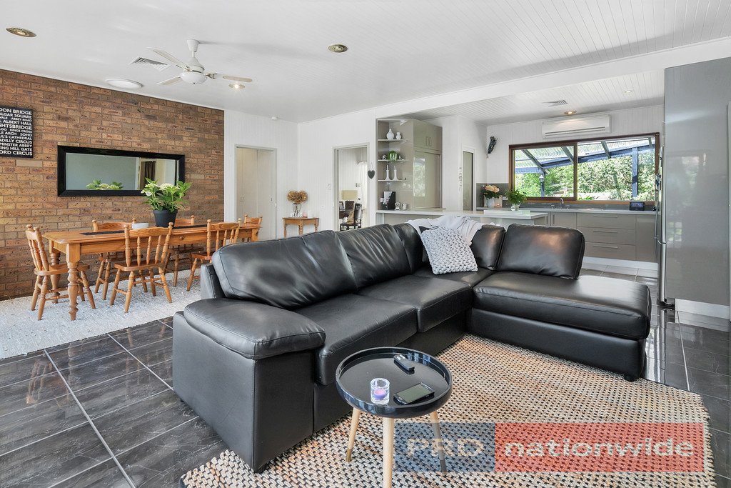 7 Boronia Road BLACK HILL 3