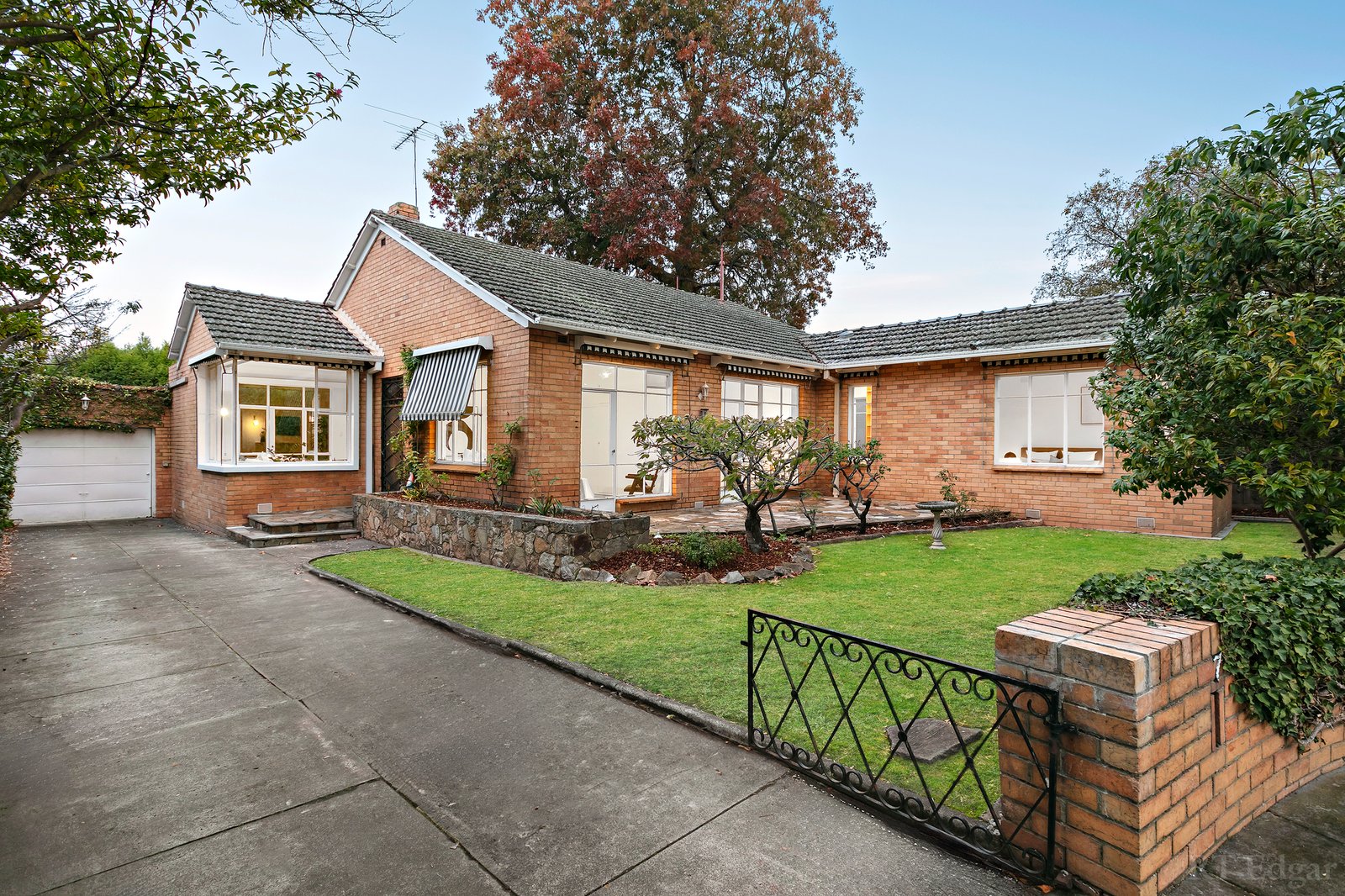 Real Estate and Property in 7 Bramley Court, Kew, VIC