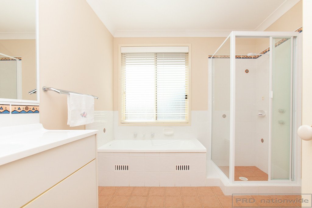 7 Brentwood Terrace THORNTON 21