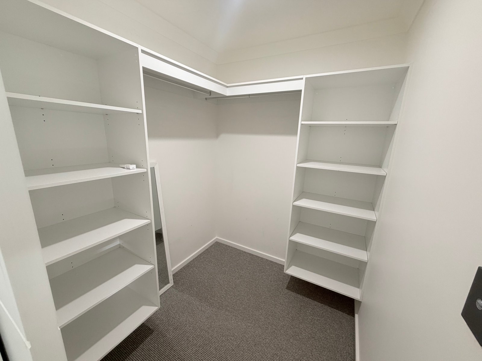 7 Broadway Drive TAMWORTH 8