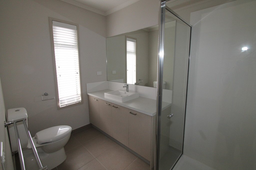 7 Buchanan Drive Lucas 4