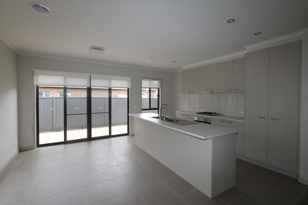 7 Buchanan Drive Lucas 6