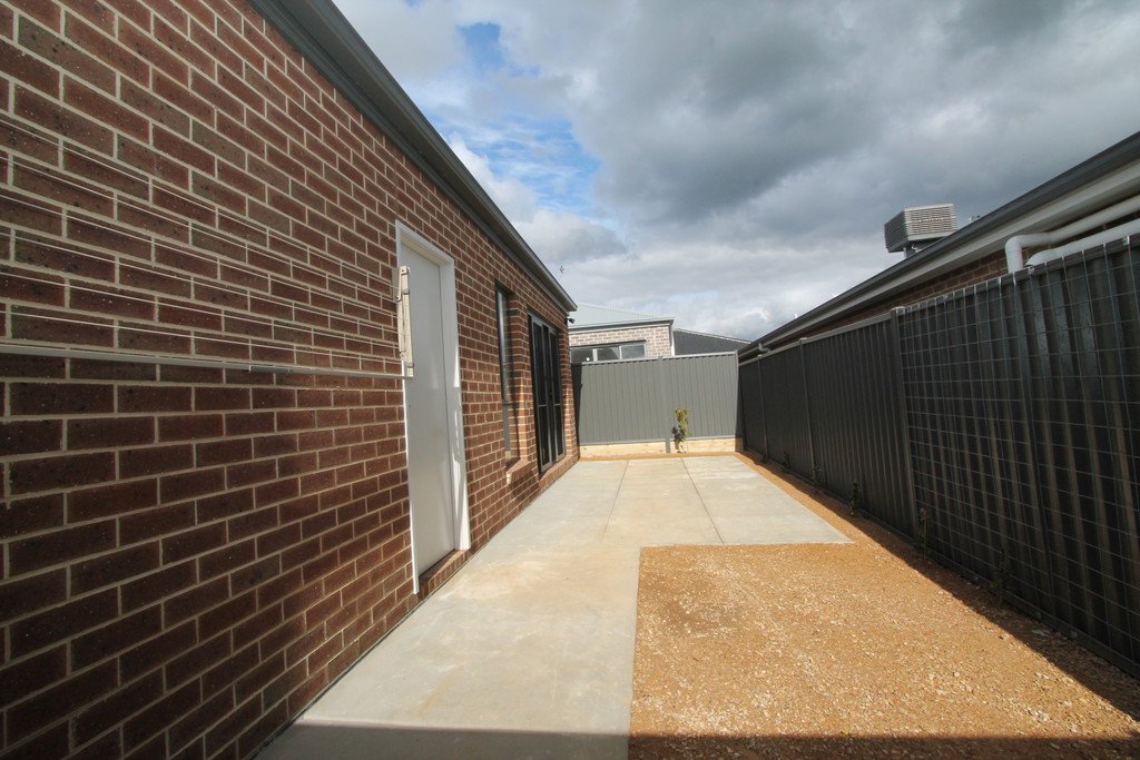 7 Buchanan Drive Lucas 11