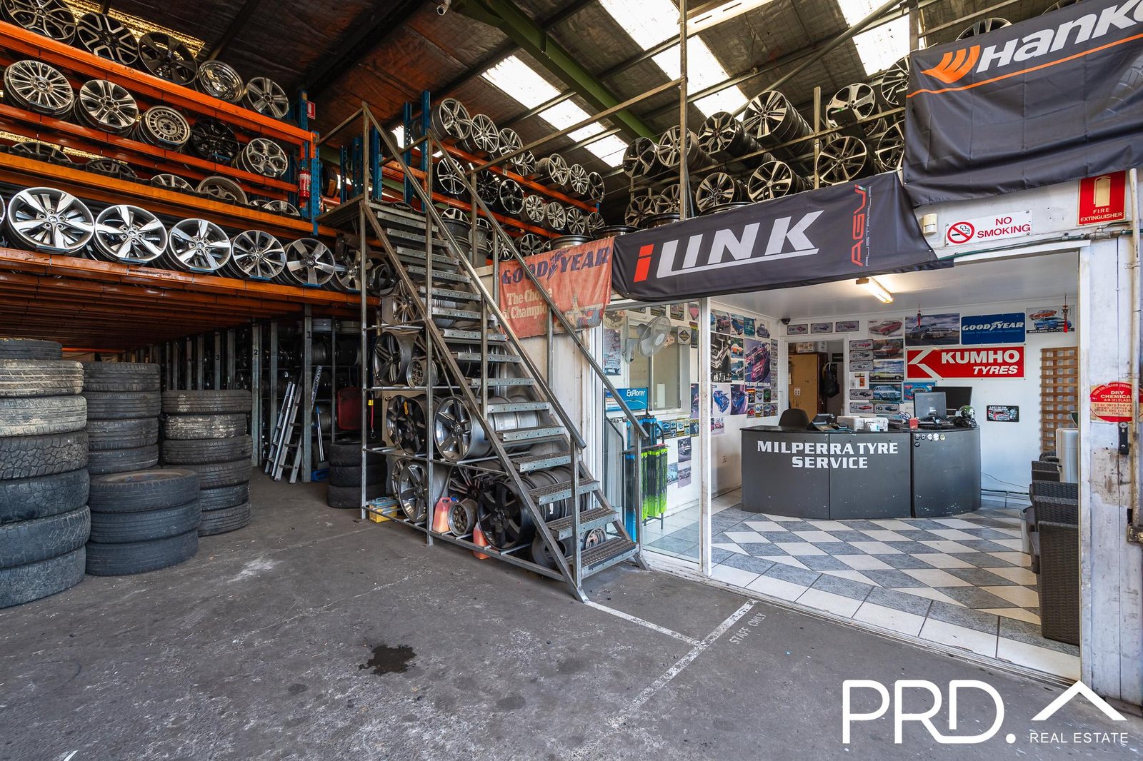 7 Bullecourt Avenue MILPERRA 4