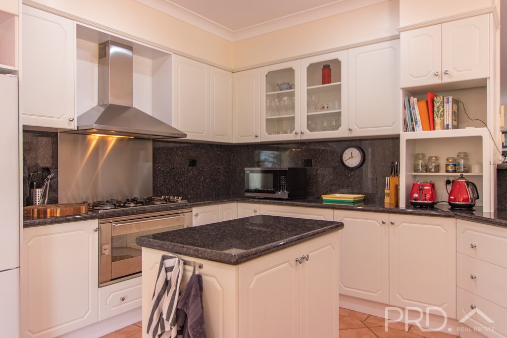 7 Burbury Mews TUMUT 6