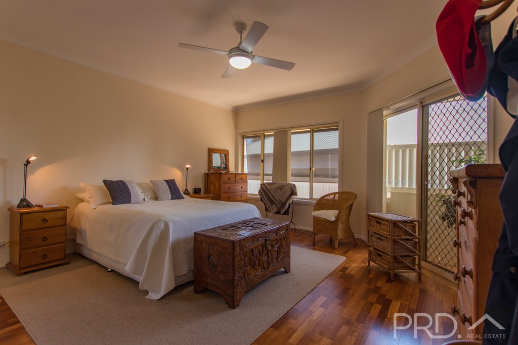 7 Burbury Mews TUMUT 13