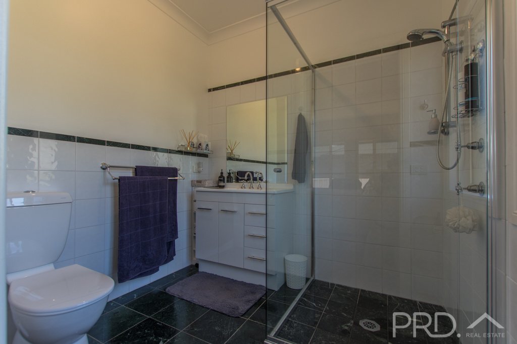 7 Burbury Mews TUMUT 15