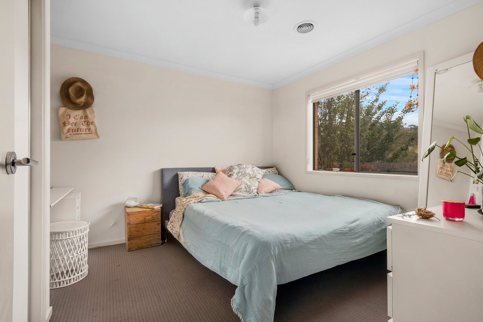 Real Estate and Property in 7 Burnham Court, Sunbury, VIC