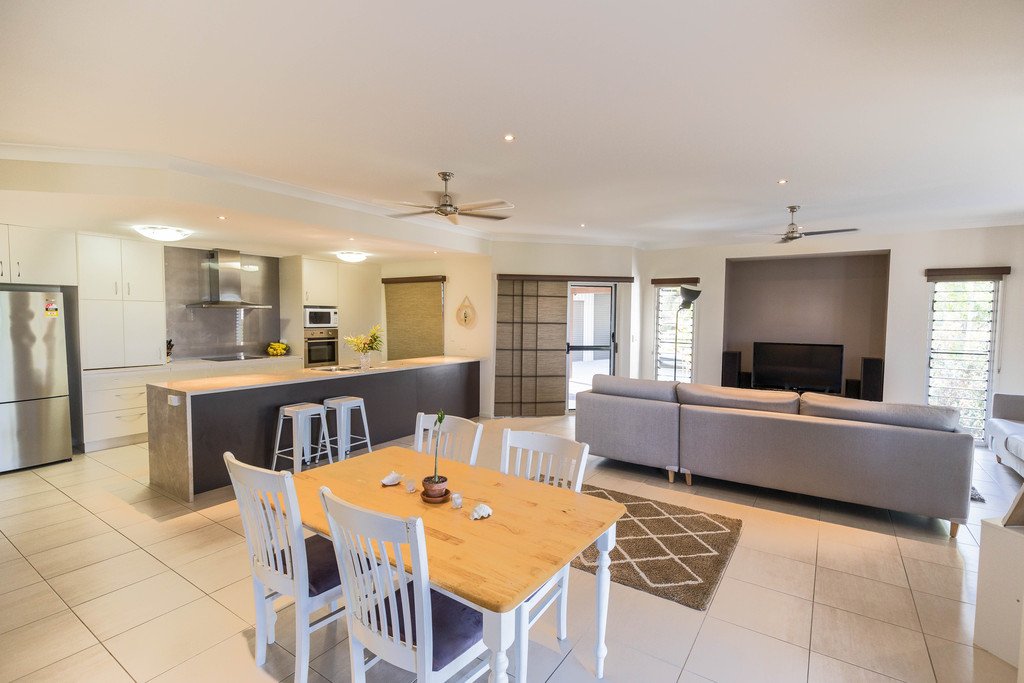 7 Caitlin Court BOYNE ISLAND 4