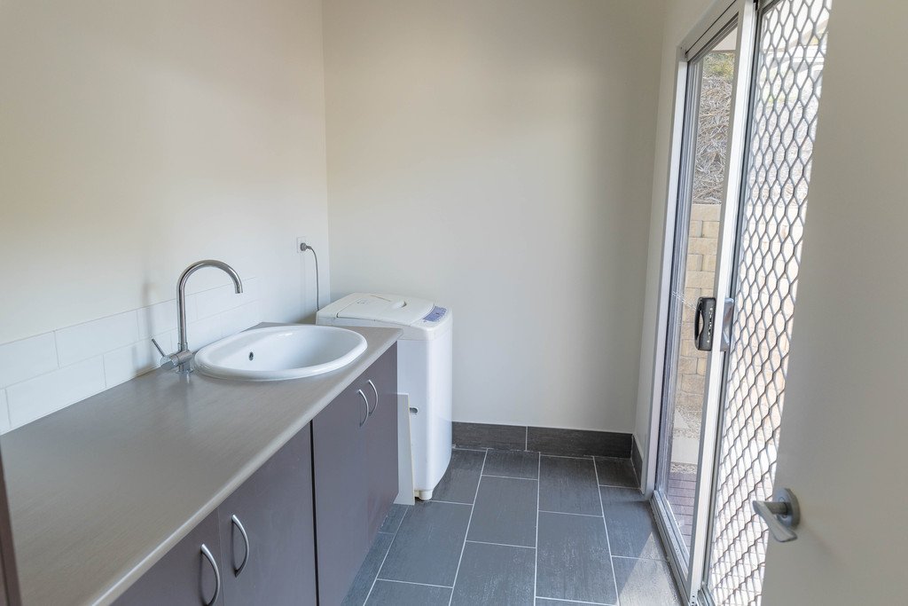 7 Caitlin Court BOYNE ISLAND 12