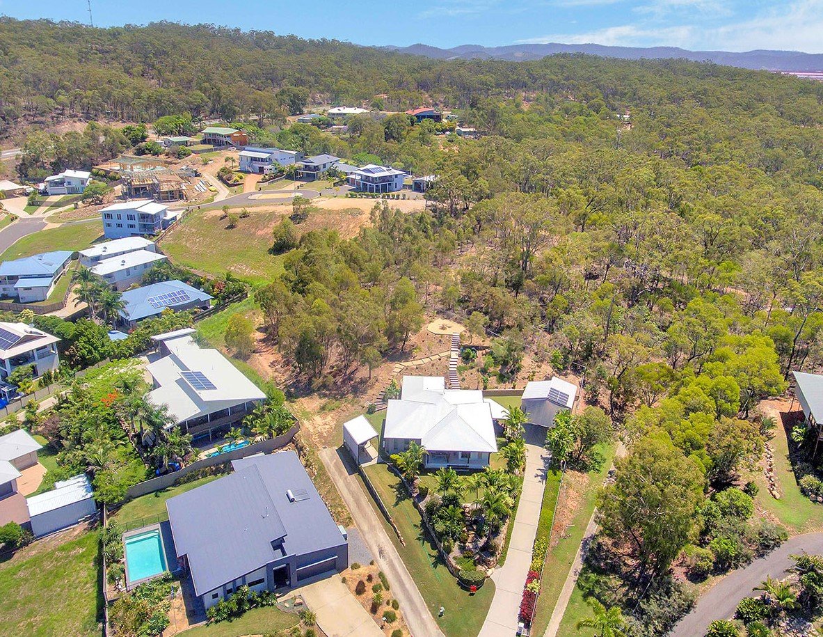 7 Caitlin Court BOYNE ISLAND 28