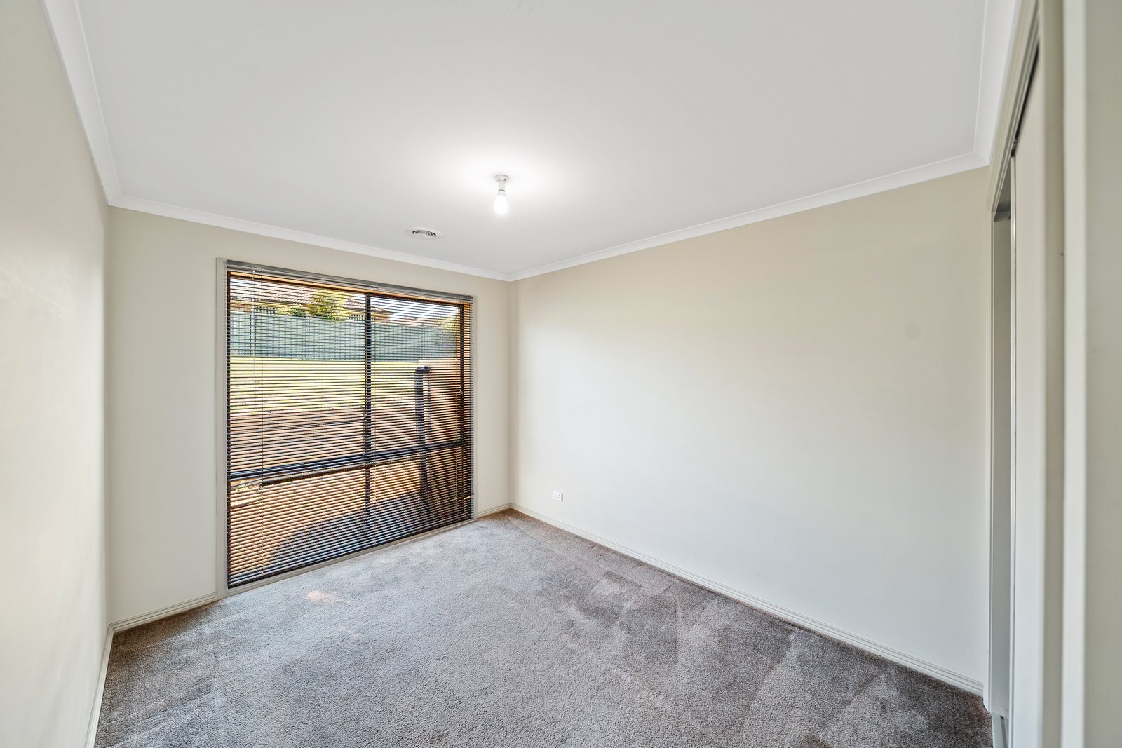 7 Cambridge Court CALIFORNIA GULLY 10