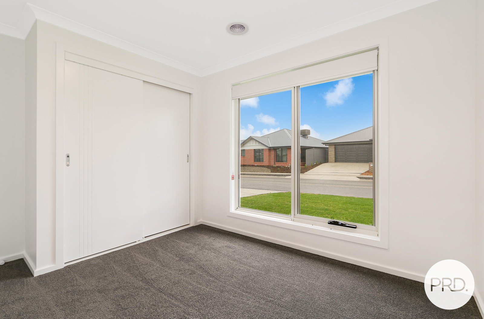 7 Canterbury Road THURGOONA 11