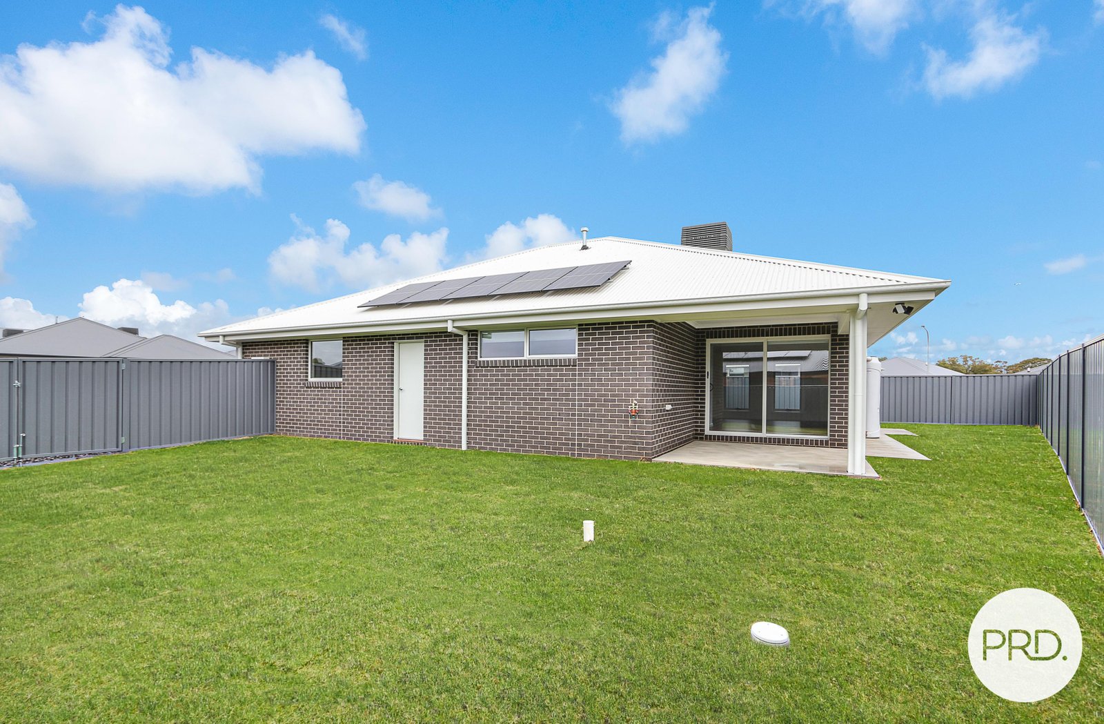 7 Canterbury Road THURGOONA 14