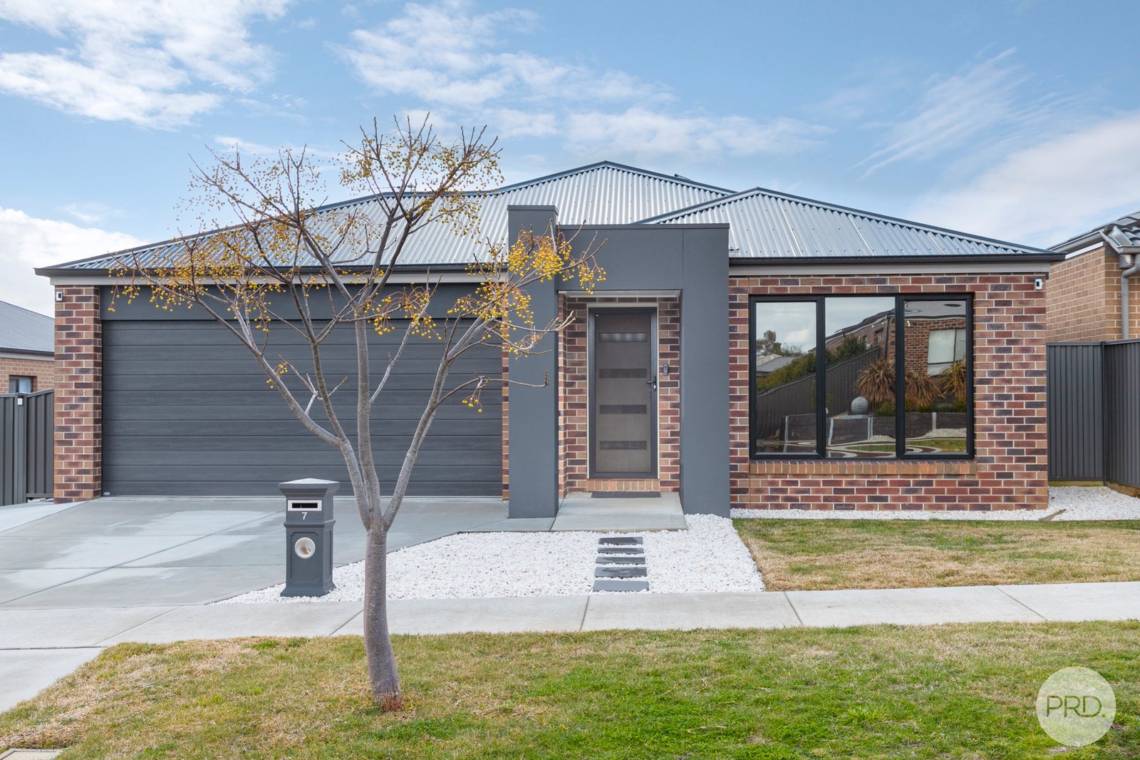 7 Capernwary Rise MINERS REST 2