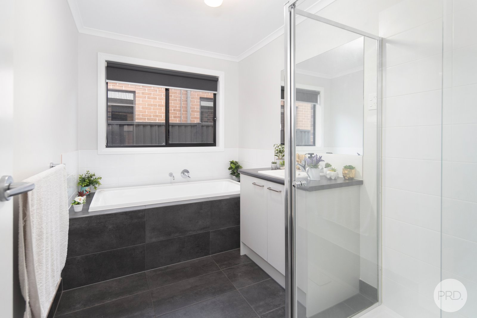 7 Capernwary Rise MINERS REST 13