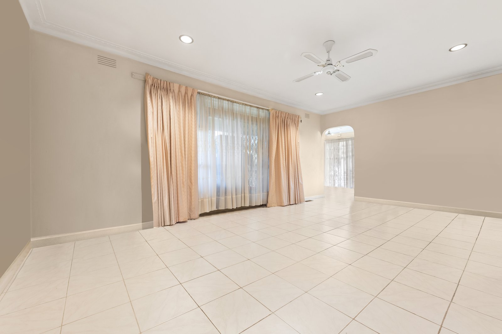 Gallery: 7 Carlyon Court
