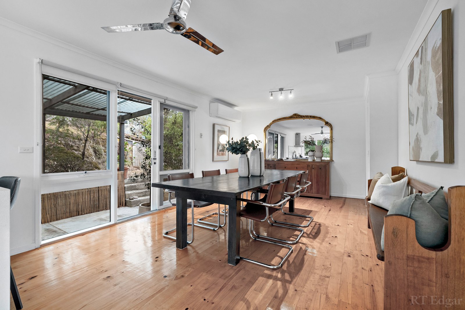 Real Estate and Property in 7 Carol Court, Warrandyte, VIC