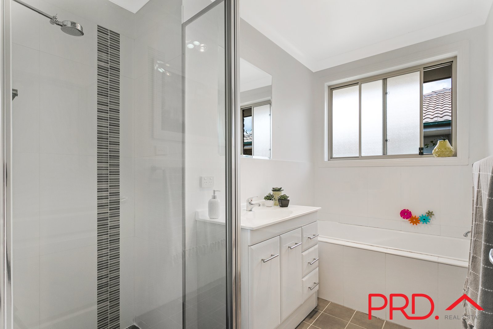 7 Carole Drive KOOTINGAL 17
