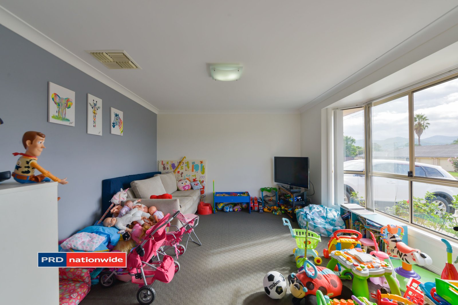 7 Carole Drive KOOTINGAL 23