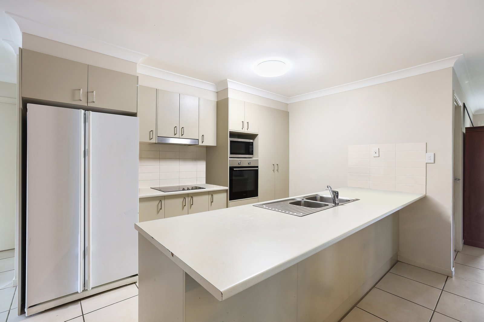 7 Catalunya Court OXENFORD 4