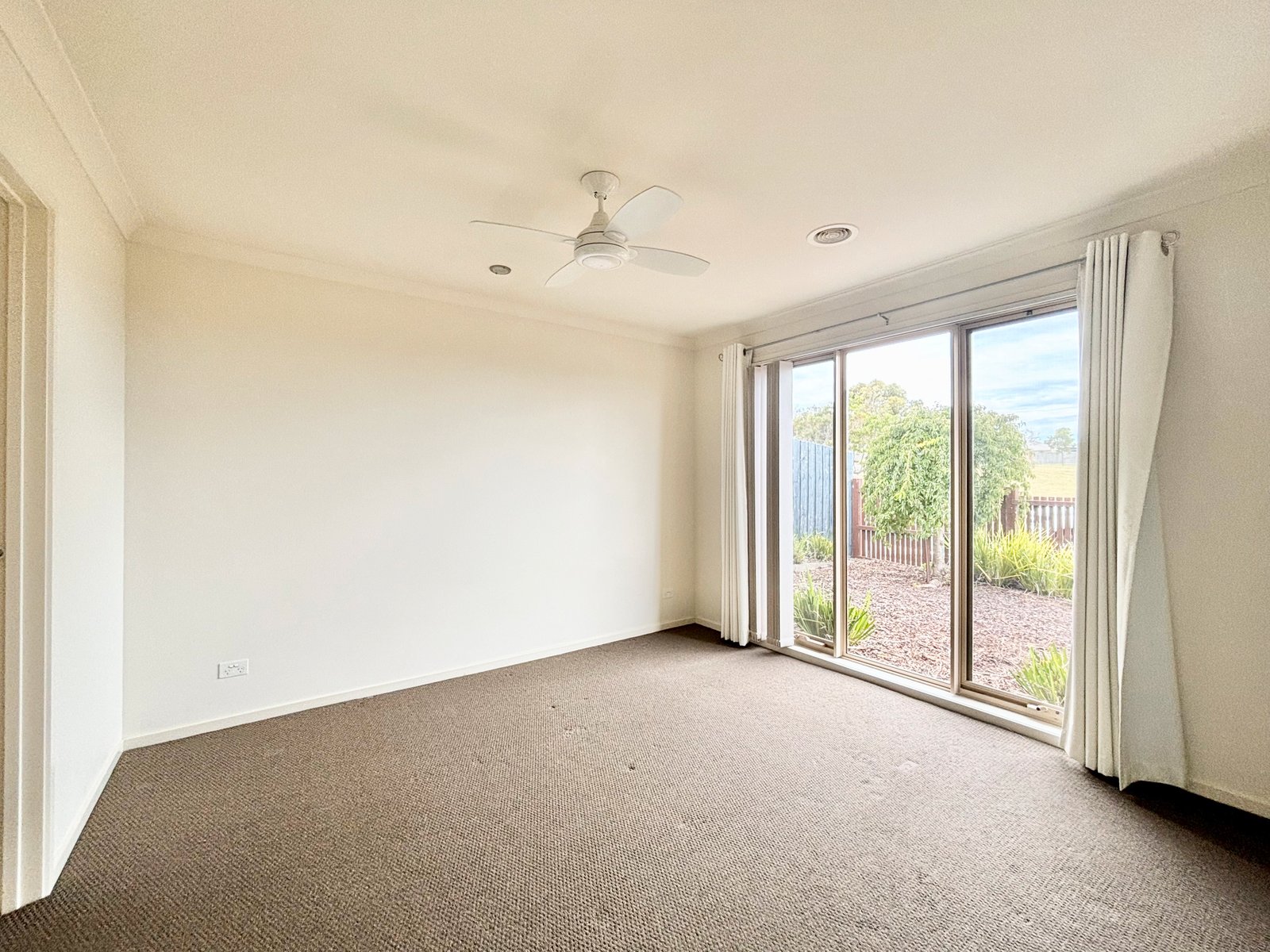 Gallery: 7 Cayley Place