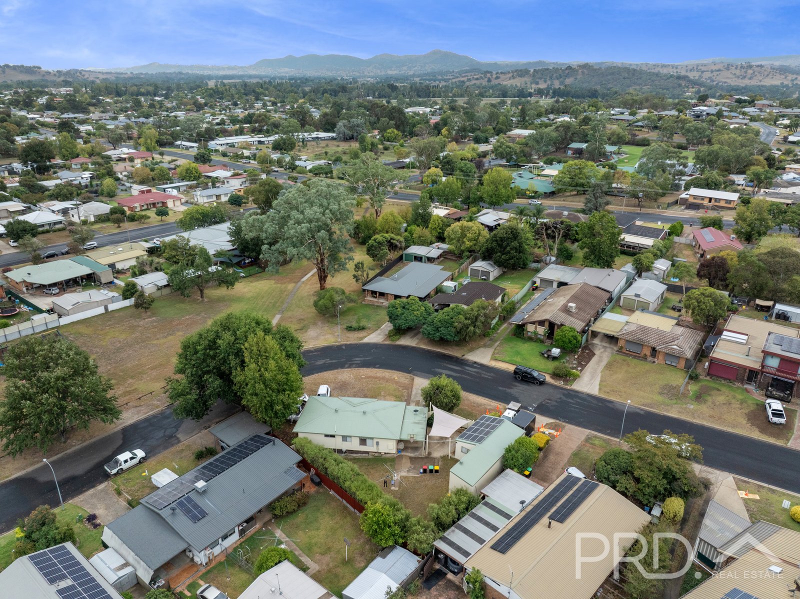 7 Cedar Crescent TUMUT 15