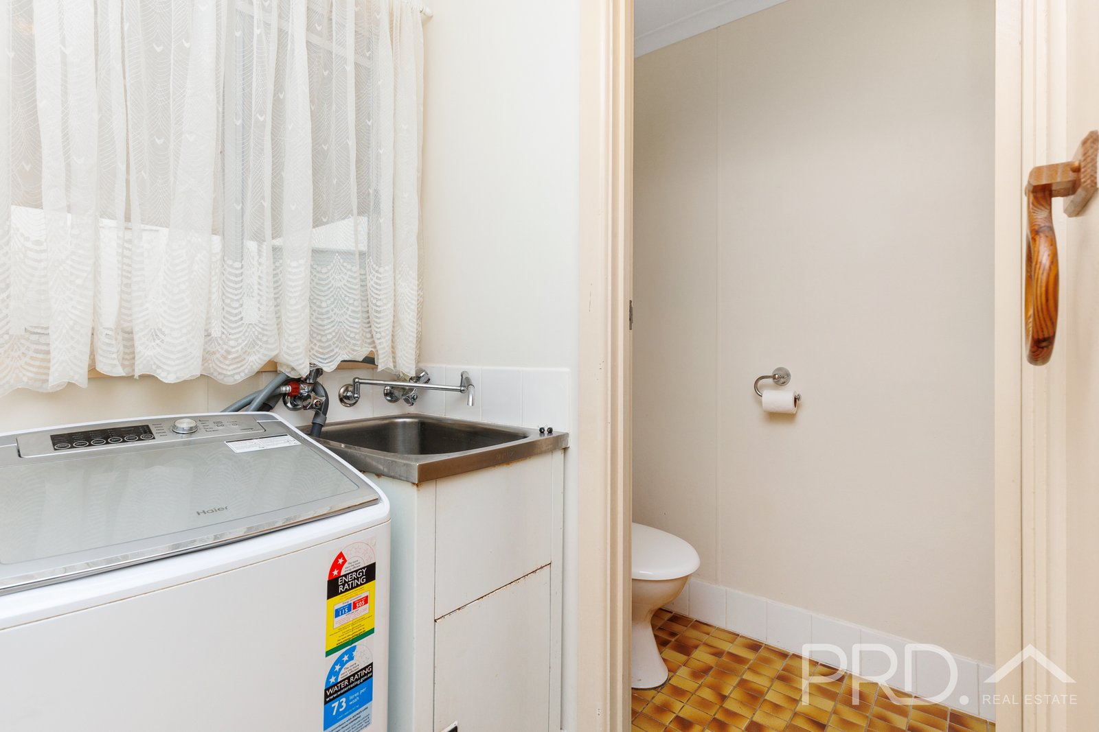 7 Cedar Crescent TUMUT 10