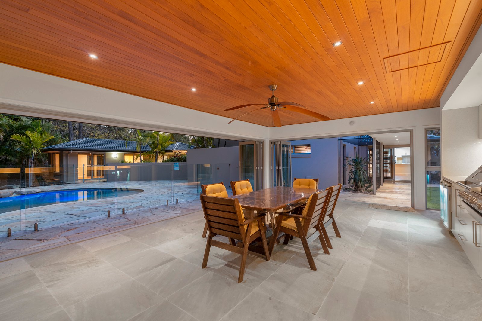 7 Cheshire Grove ELANORA 9