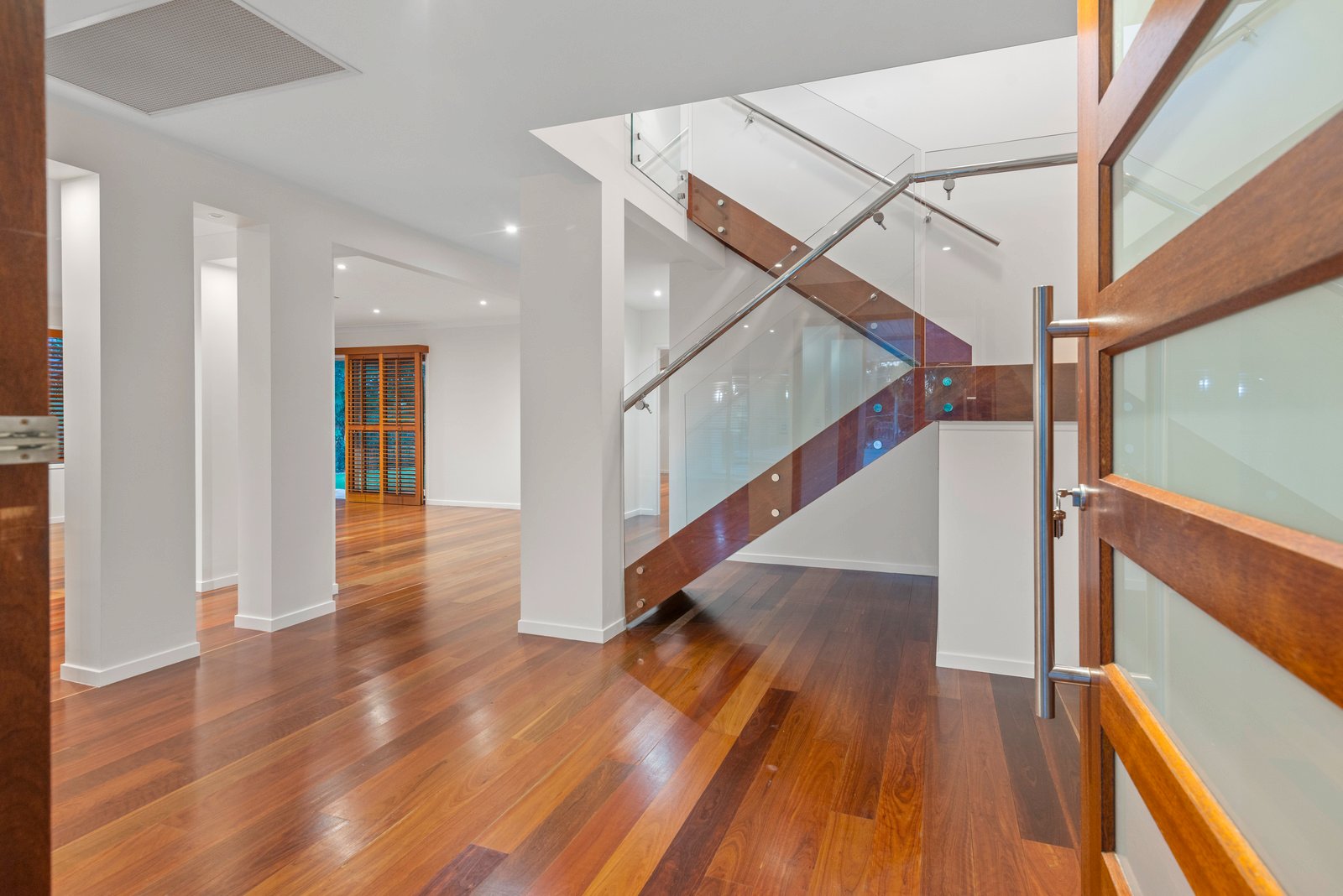 7 Cheshire Grove ELANORA 11