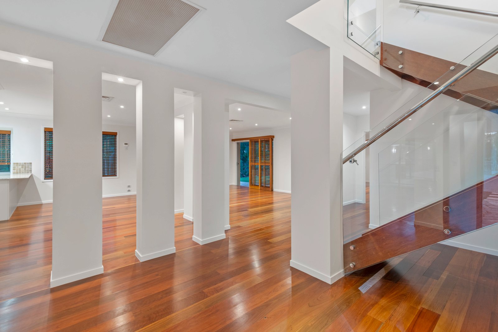 7 Cheshire Grove ELANORA 12