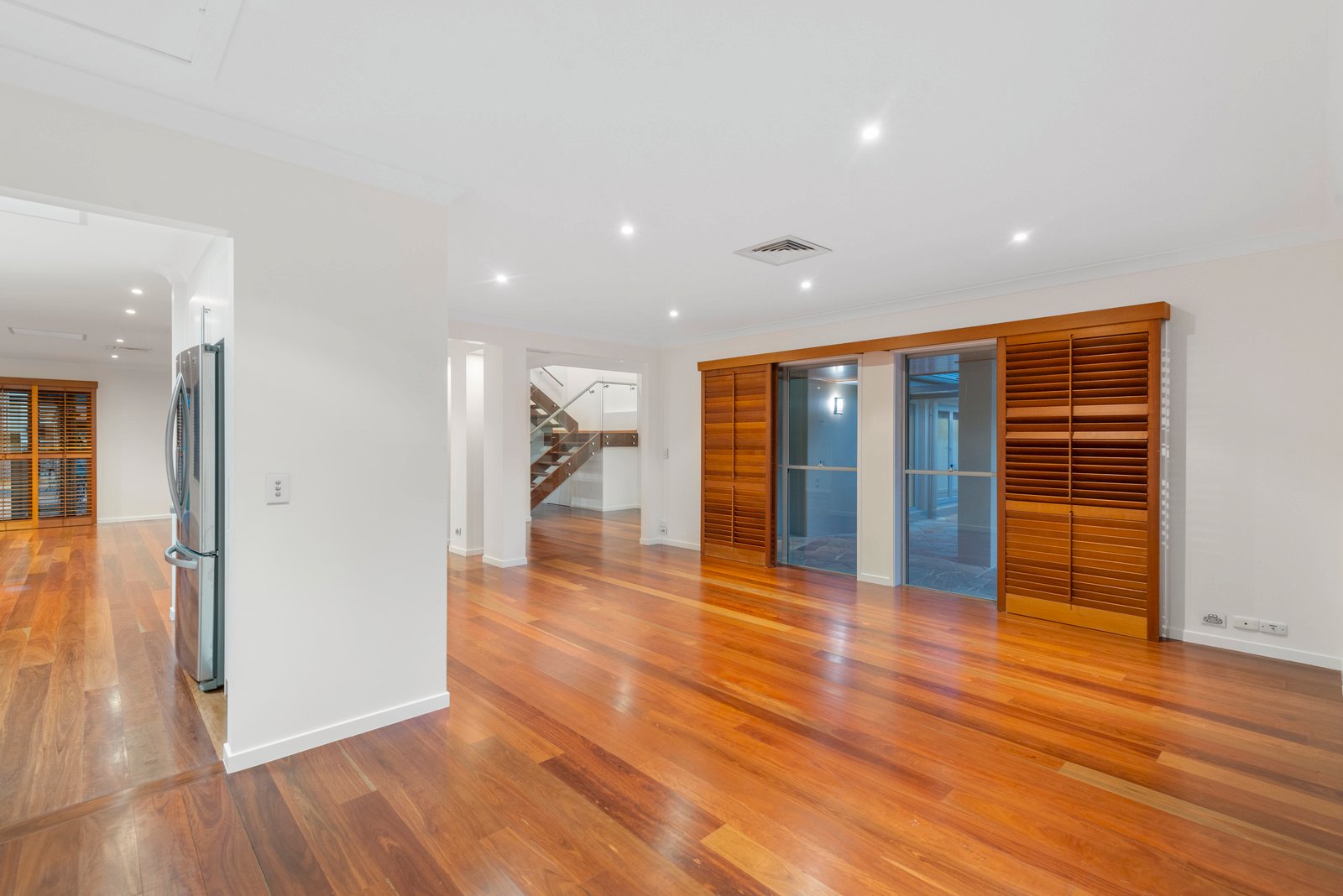 7 Cheshire Grove ELANORA 14