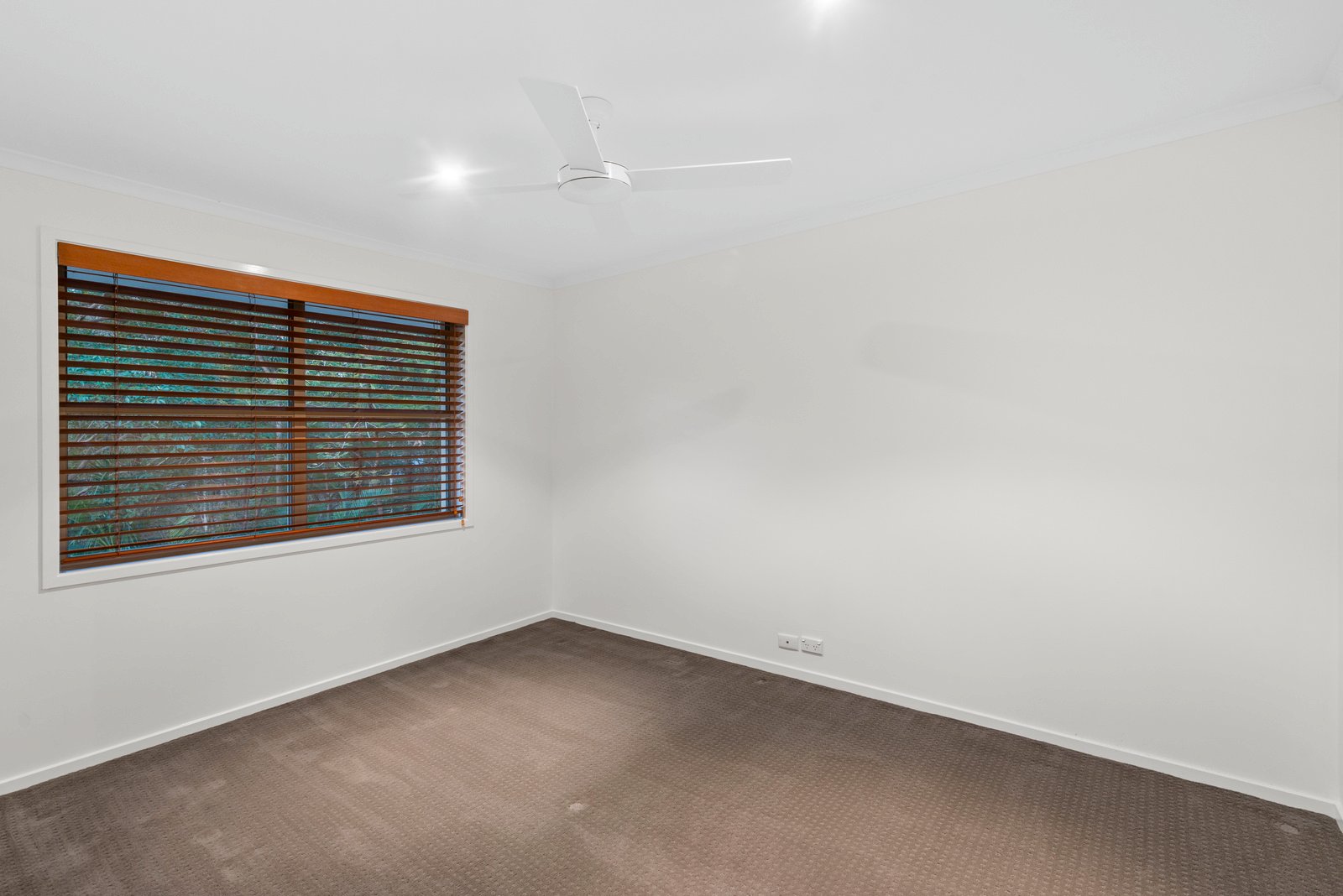 7 Cheshire Grove ELANORA 22