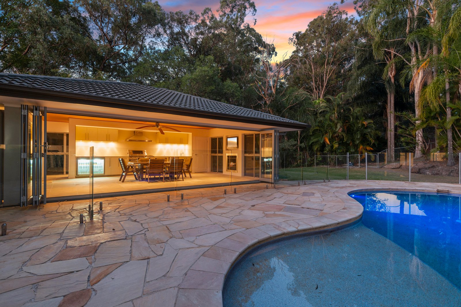 7 Cheshire Grove ELANORA 27