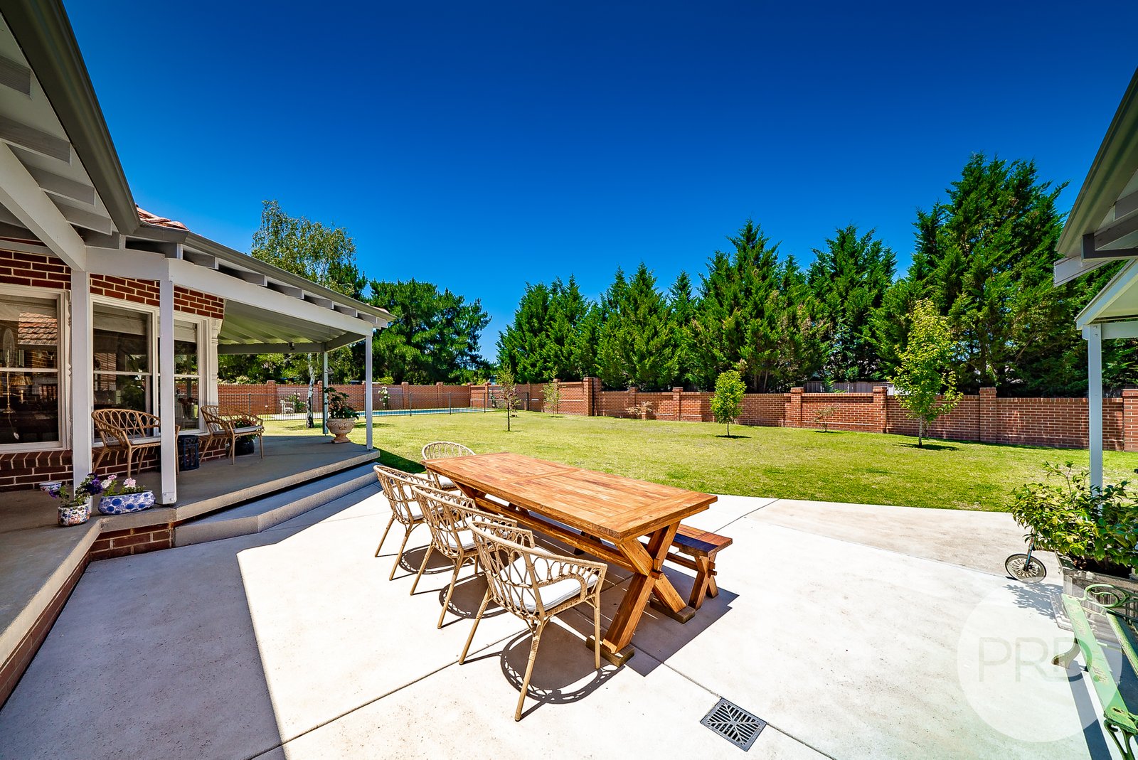 7 Clare Avenue LAKE ALBERT 17