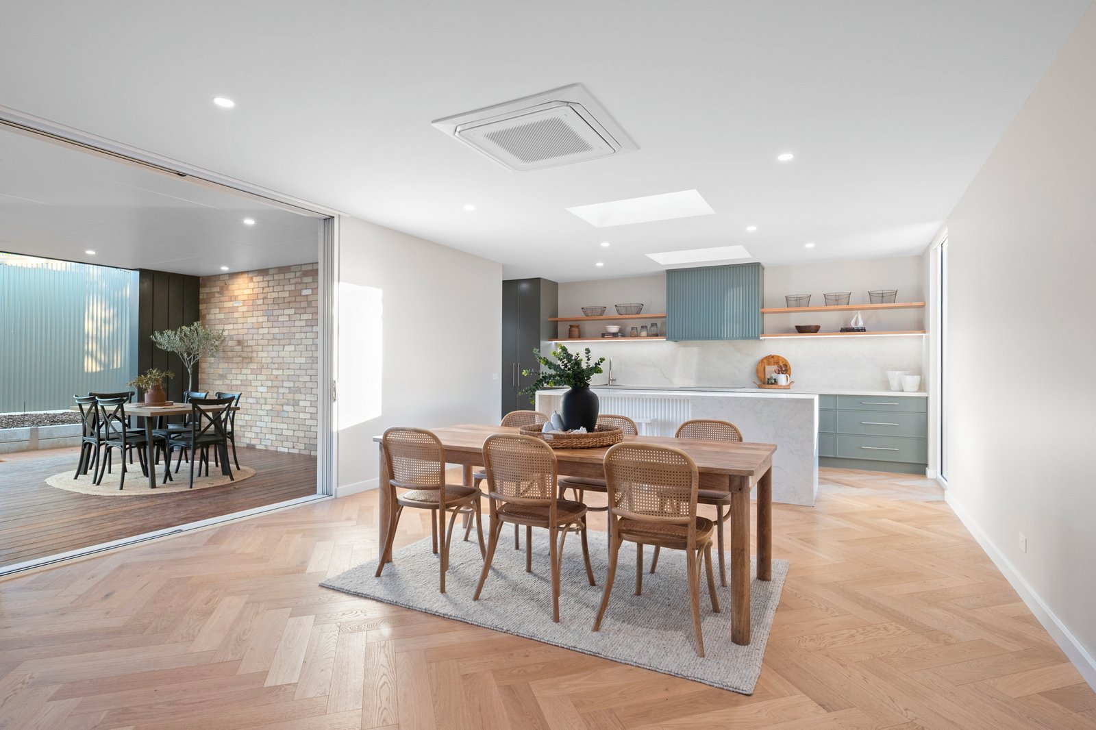 7 Clarke Street KENNINGTON 2