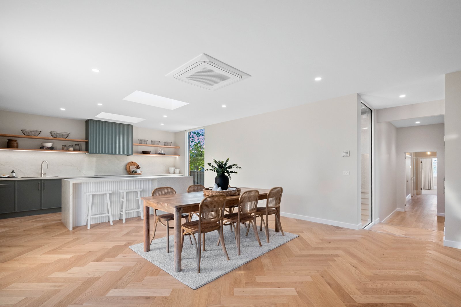 7 Clarke Street KENNINGTON 4