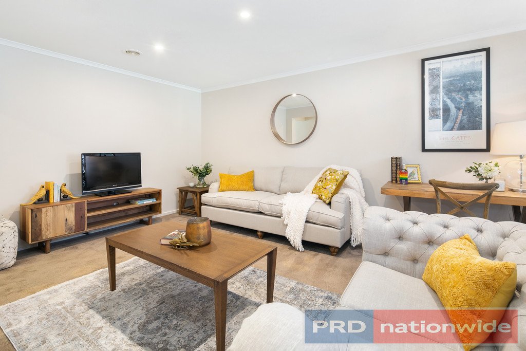 7 Clayton Park Drive CANADIAN 2