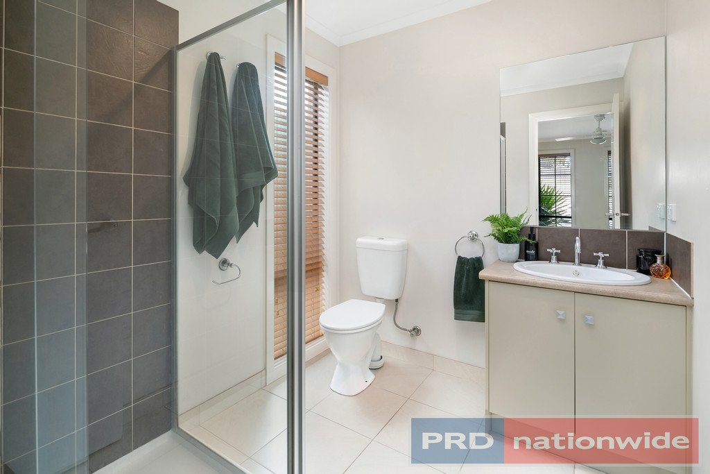 7 Clayton Park Drive CANADIAN 6